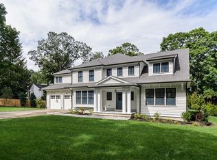 7 Park Ave, Wellesley, MA 02481