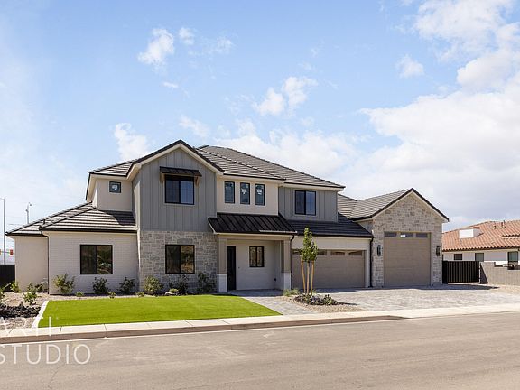 2nd image of 3070 S Farmland Dr