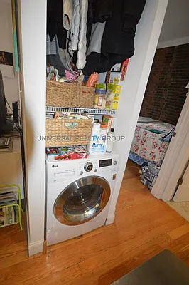 Rented by Universal Realty Group | media 16