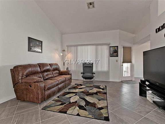 3rd image of 4328 Pageantry Falls Dr