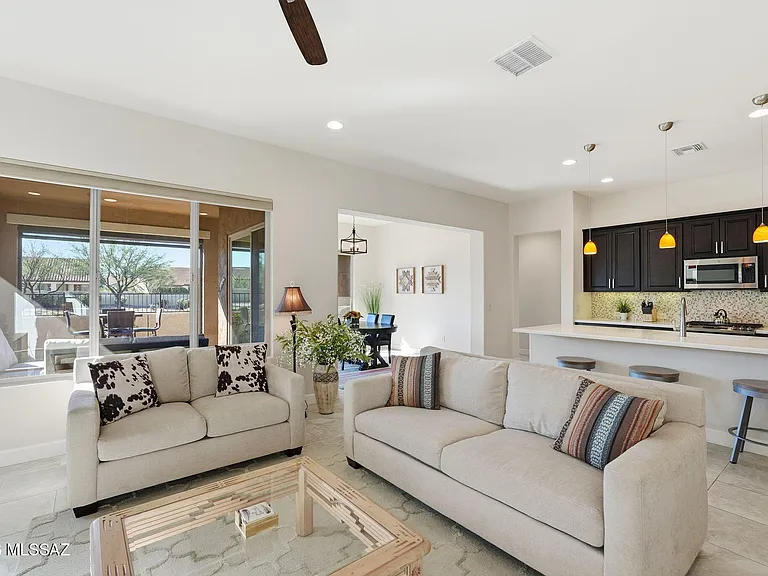 61295 E Flint Dr — Photo 10