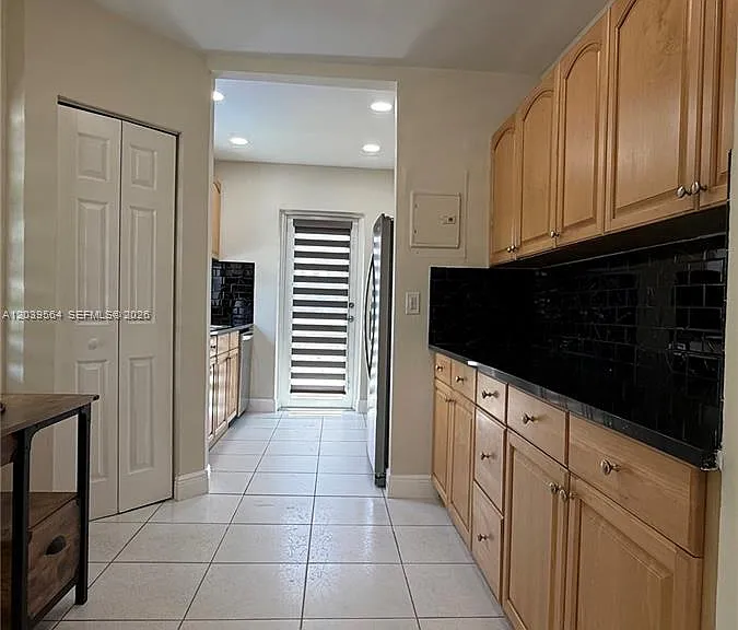 1380 SW 20th St #1380 — Photo 3