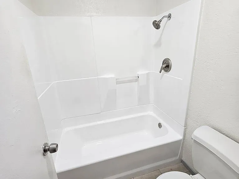 327 W Shamrock Ave #A — Photo 7