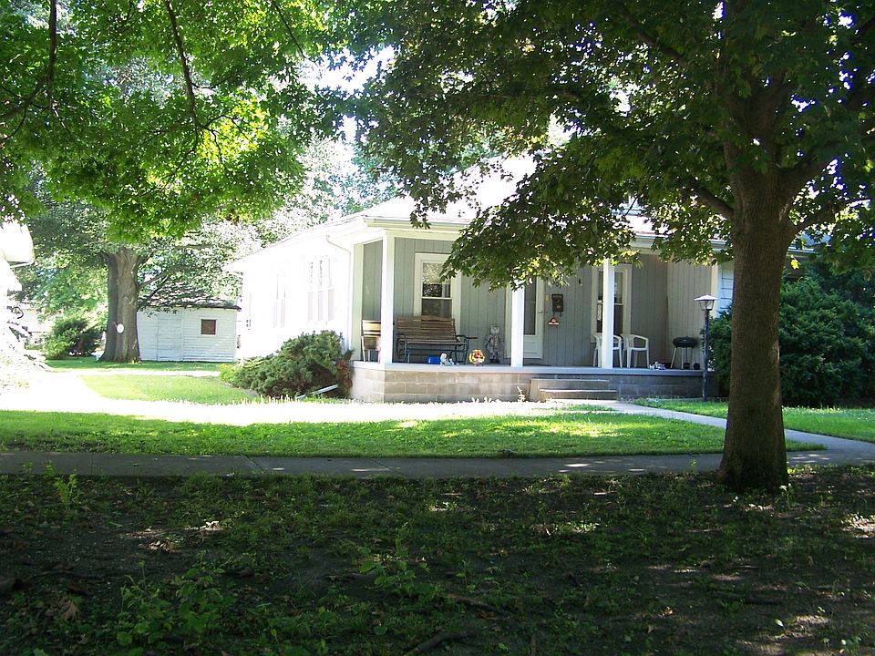 1st image of 307 E Elm St
