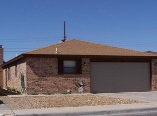 1114 W Caprock St, Hobbs, NM 88240