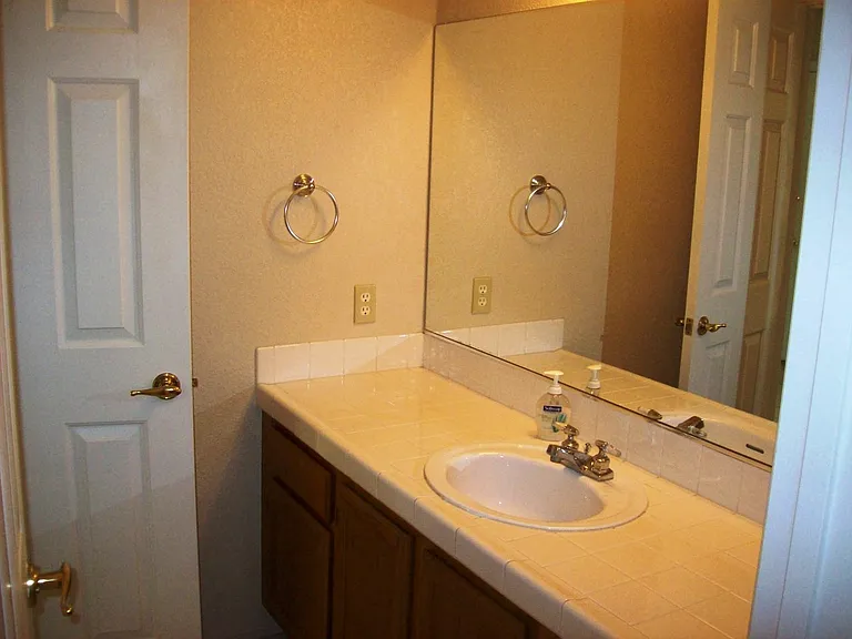 7281 Vista Bonita Dr — Photo 7