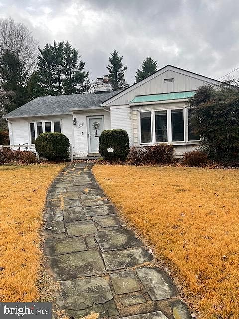 2nd image of 5805 Conway Rd