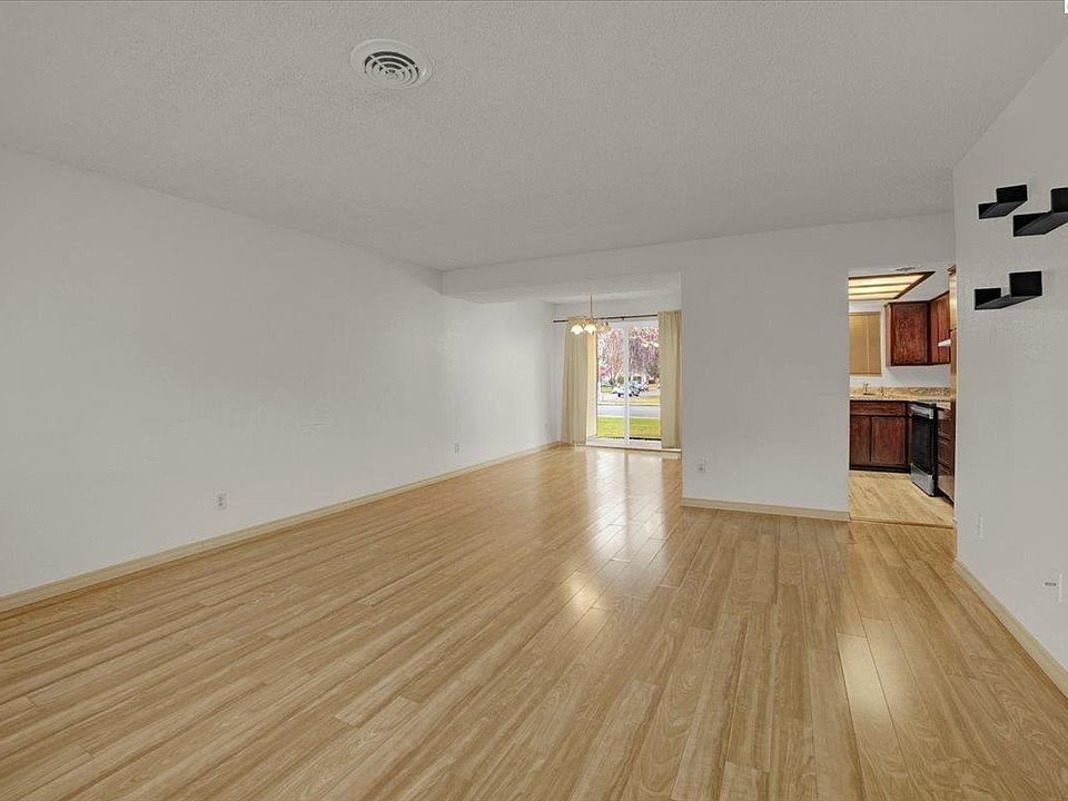 2389 Hood Ave Richland WA Zillow