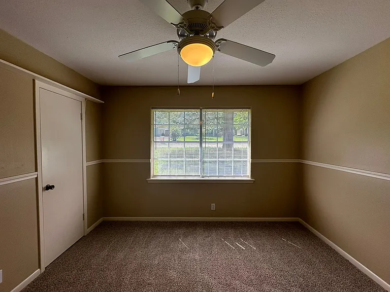 10503 Flintridge Cir — Photo 12