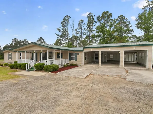 204 Pinecrest St, Broxton, GA 31519