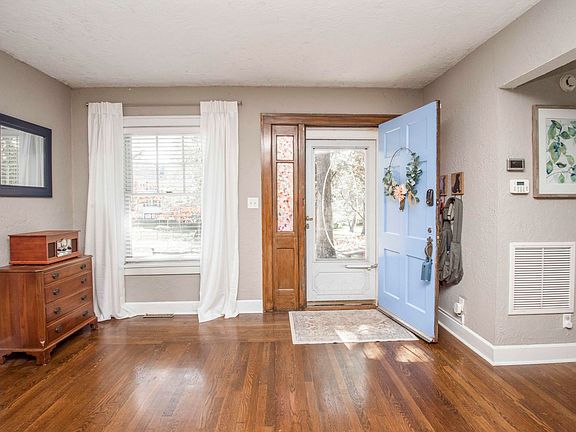 5th image of 155 Chamberlain Blvd