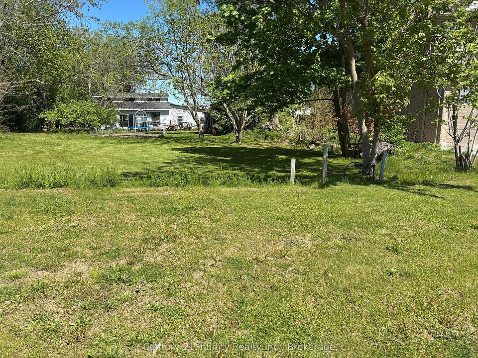 2nd image of 54 Townline Rd S