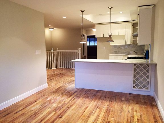 3rd image of 2971 Wickham Ave