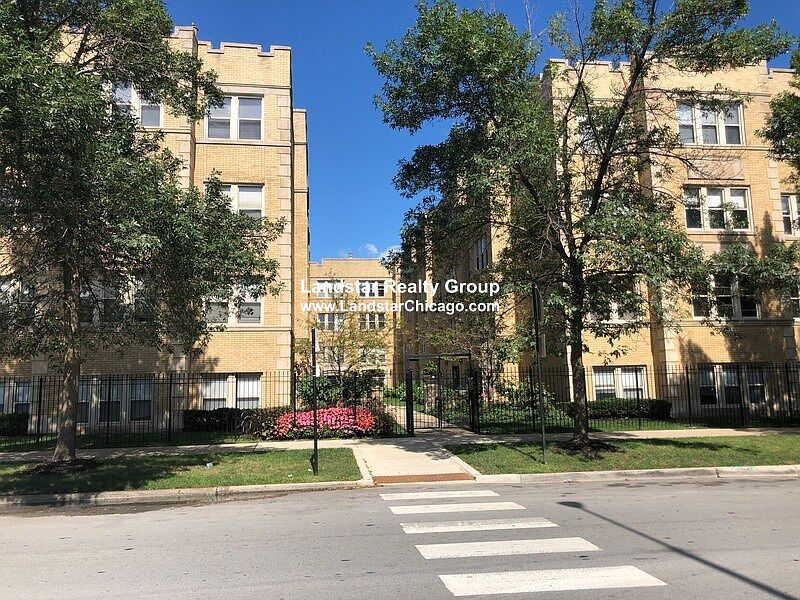 1st image of 1128 E Hyde Park Blvd