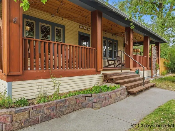 3102 Dey Ave, Cheyenne, WY 82001