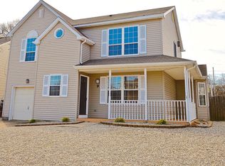 9 Sandy Point Dr, Brick, NJ 08723