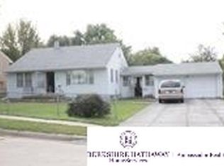 6115 Manderson St, Omaha, NE 68104