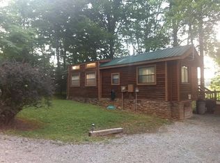 428 Hill Top Rd, Lobelville, TN 37097