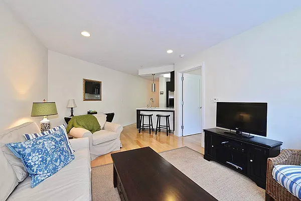 Sold by Home by Choice LLC | media 2