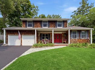 26 Sheryl Crescent, Smithtown, NY 11787