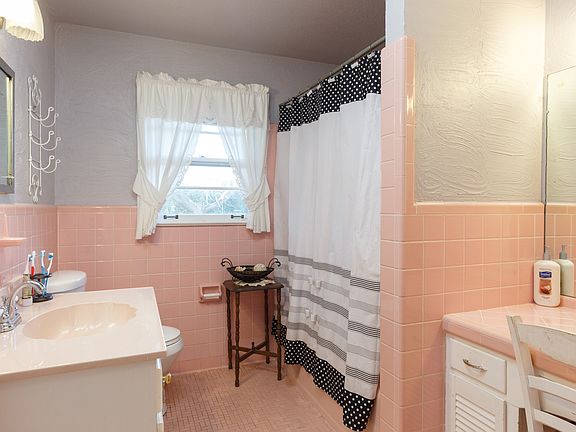 5th image of 1707 Shenandoah Rd