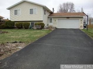 1721 Woodgate Ln, Eagan, MN 55122