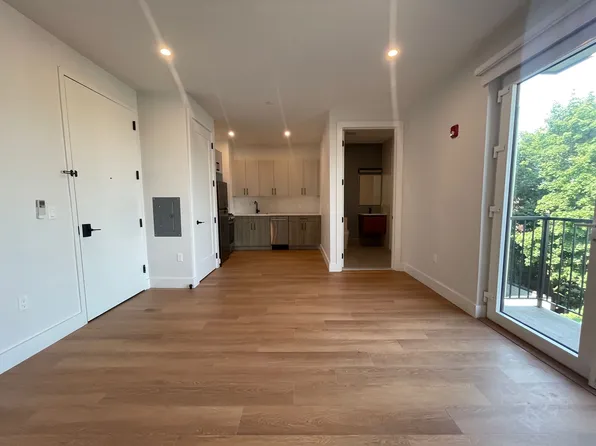 547 Martin Luther King Drive image 3 of 10