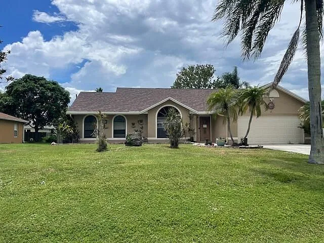 3 bed, 2.0 bath, 1585 sqft, $2,800 — Photo 2