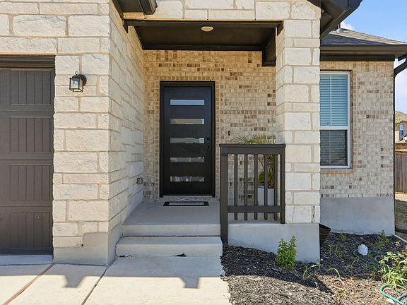 4th image of 1615 Lawnside