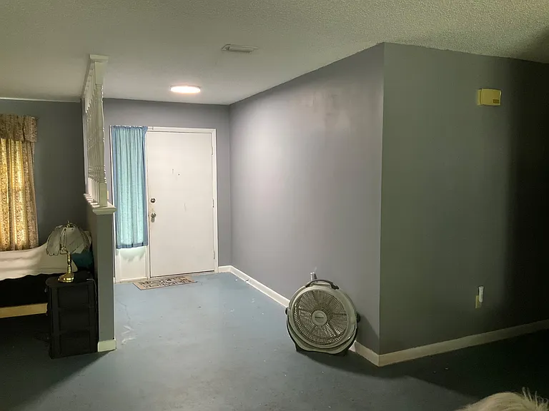 58 Silver Ln — Photo 5
