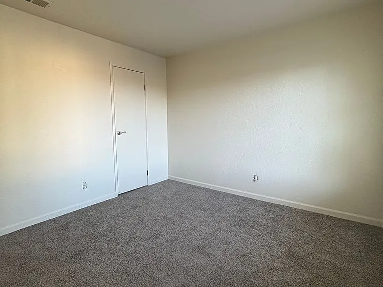 400 S Saliman Rd #G54 — Photo 6