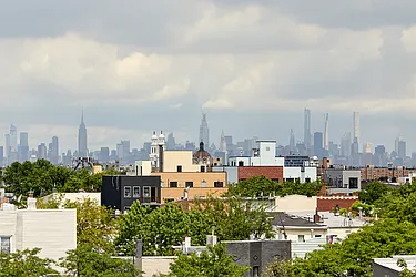 Rented by Venn NY Inc