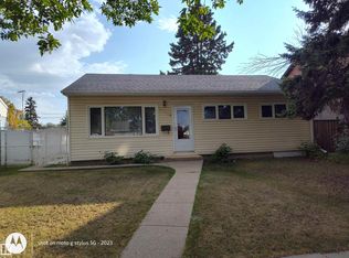 16165 109th Ave NW, Edmonton, AB T5P4E5