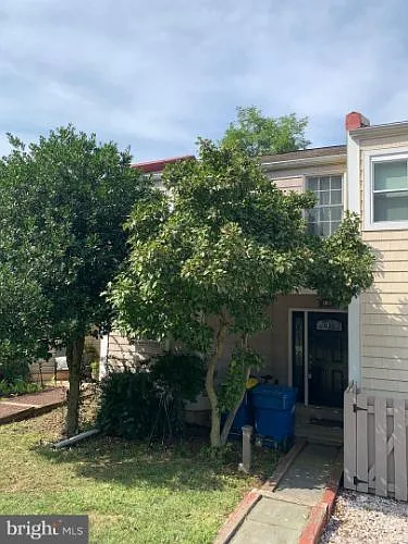 4618 Sands Way photo 1