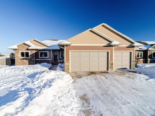 202 S Shebal Ave, Harrisburg, SD 57032