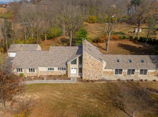 574 Scenic Dr, Bernville, PA 19506