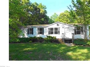 17665 New Hope Rd, Shacklefords, VA 23156