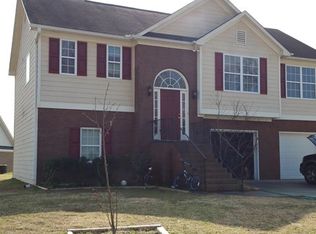 105 Denali Dr, Calhoun, GA 30701