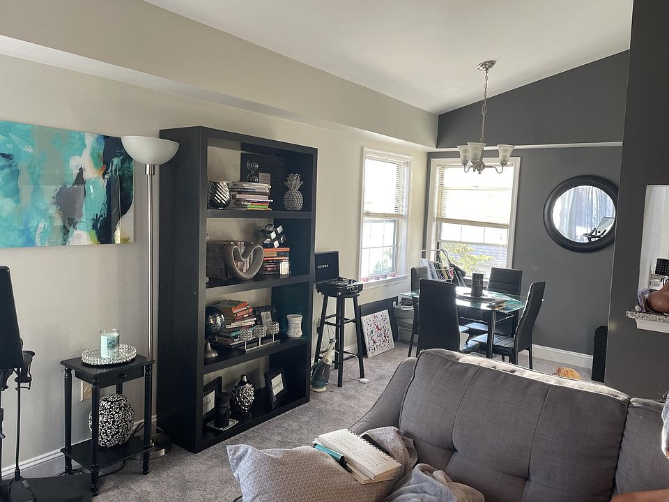 1st image of 2929 S Woodstock St #5