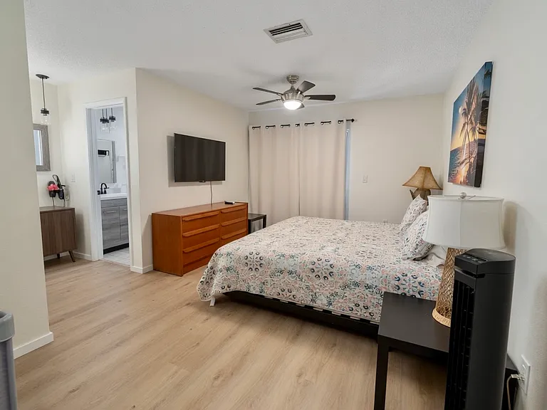1881 Orangewood Ln — Photo 7