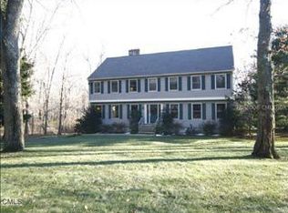 10 Ridge Farms Rd, Norwalk, CT 06850