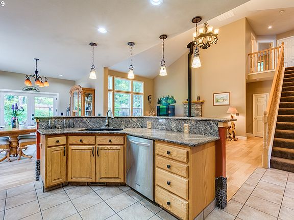 4th image of 24940 E McKenzie Valley Ct