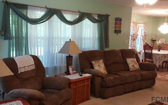4th image of 82 Rollins Ln