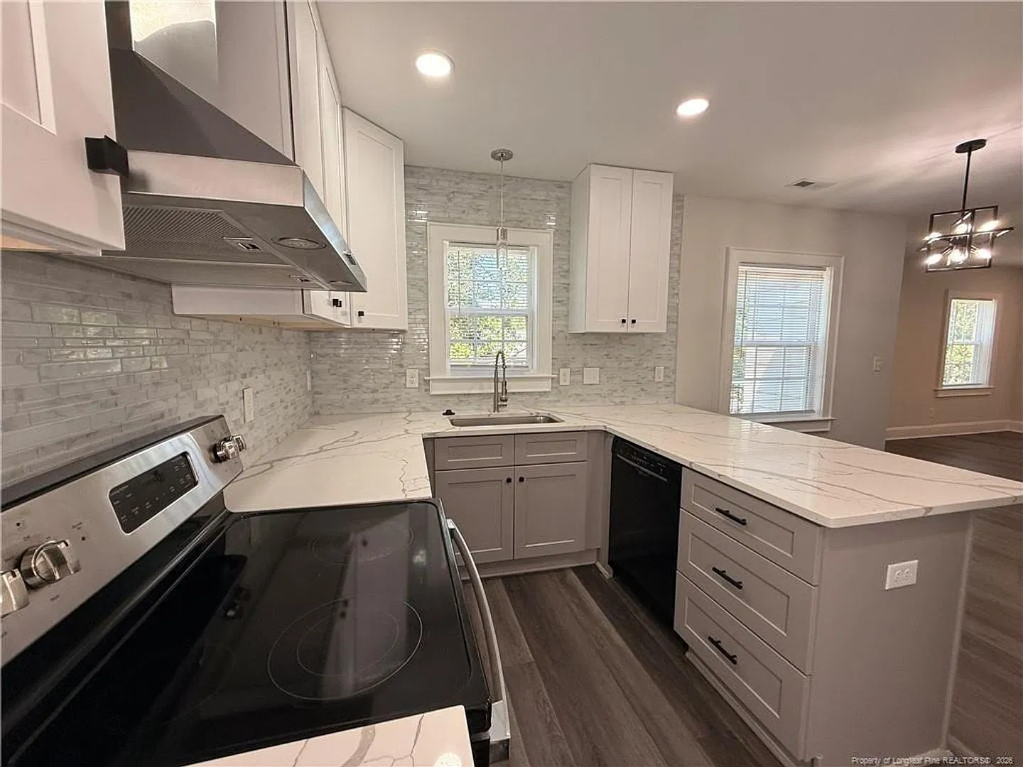 110 Kensington Cir — Photo 4