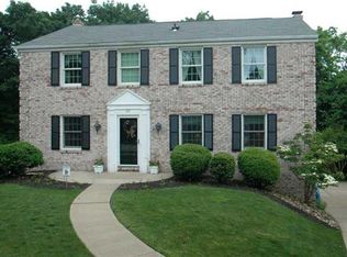 162 Penn Lear Dr, Monroeville, PA