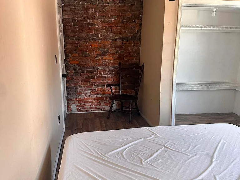 246 N Franklin St — Photo 2