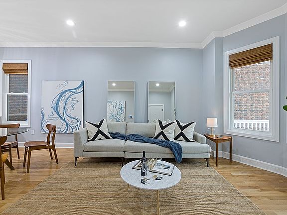 4th image of 208 Harrison Ave