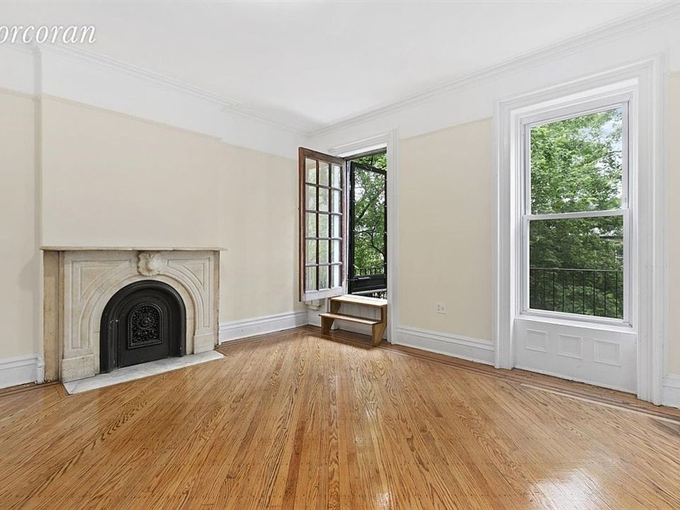 1st image of 290 Lafayette Ave #2