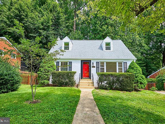 2nd image of 6506 Oakwood Dr