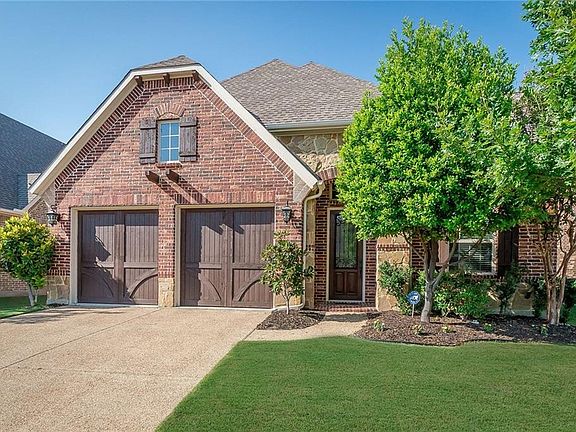 2nd image of 2864 Townsend Dr